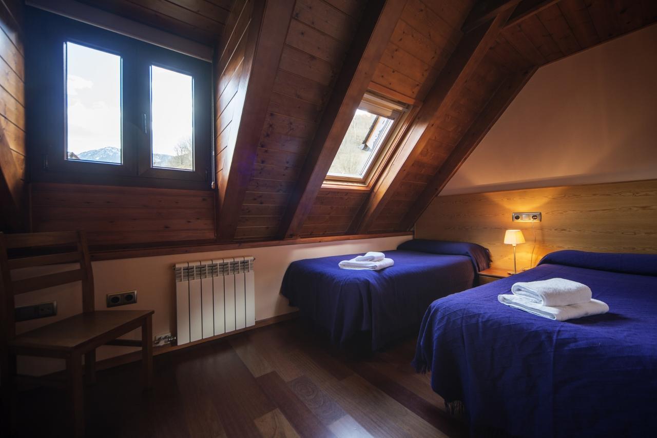 Cap Dera Vila - Apartamentos Turisticos Vielha Exteriör bild