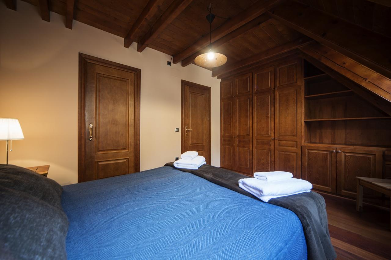 Cap Dera Vila - Apartamentos Turisticos Vielha Exteriör bild